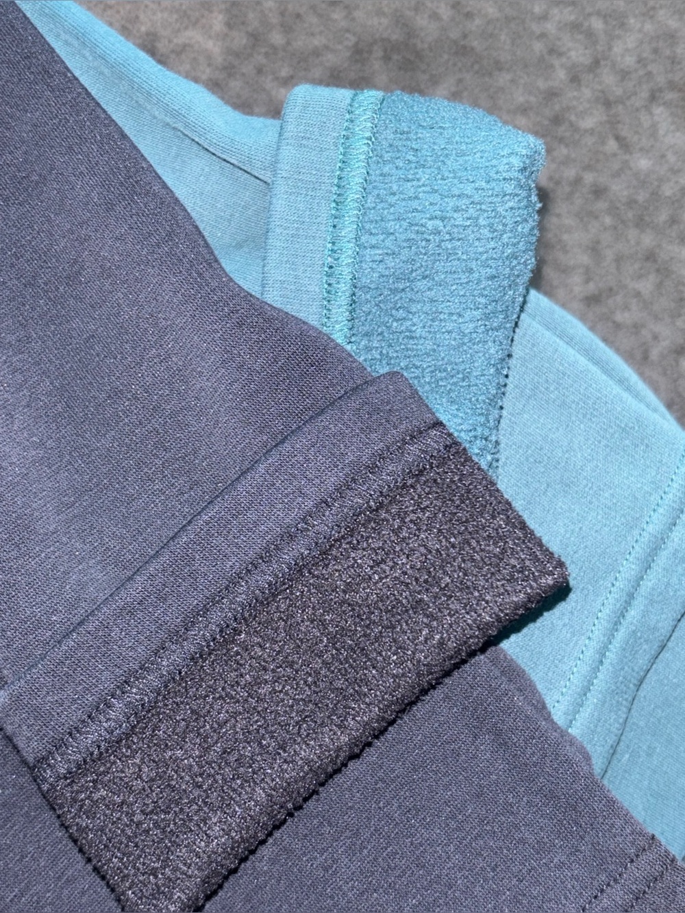 Old Navy Lined Stretch Pull-On Leggings - Blk/Teal
Size: (8). Cozy! - Picture 10 of 10